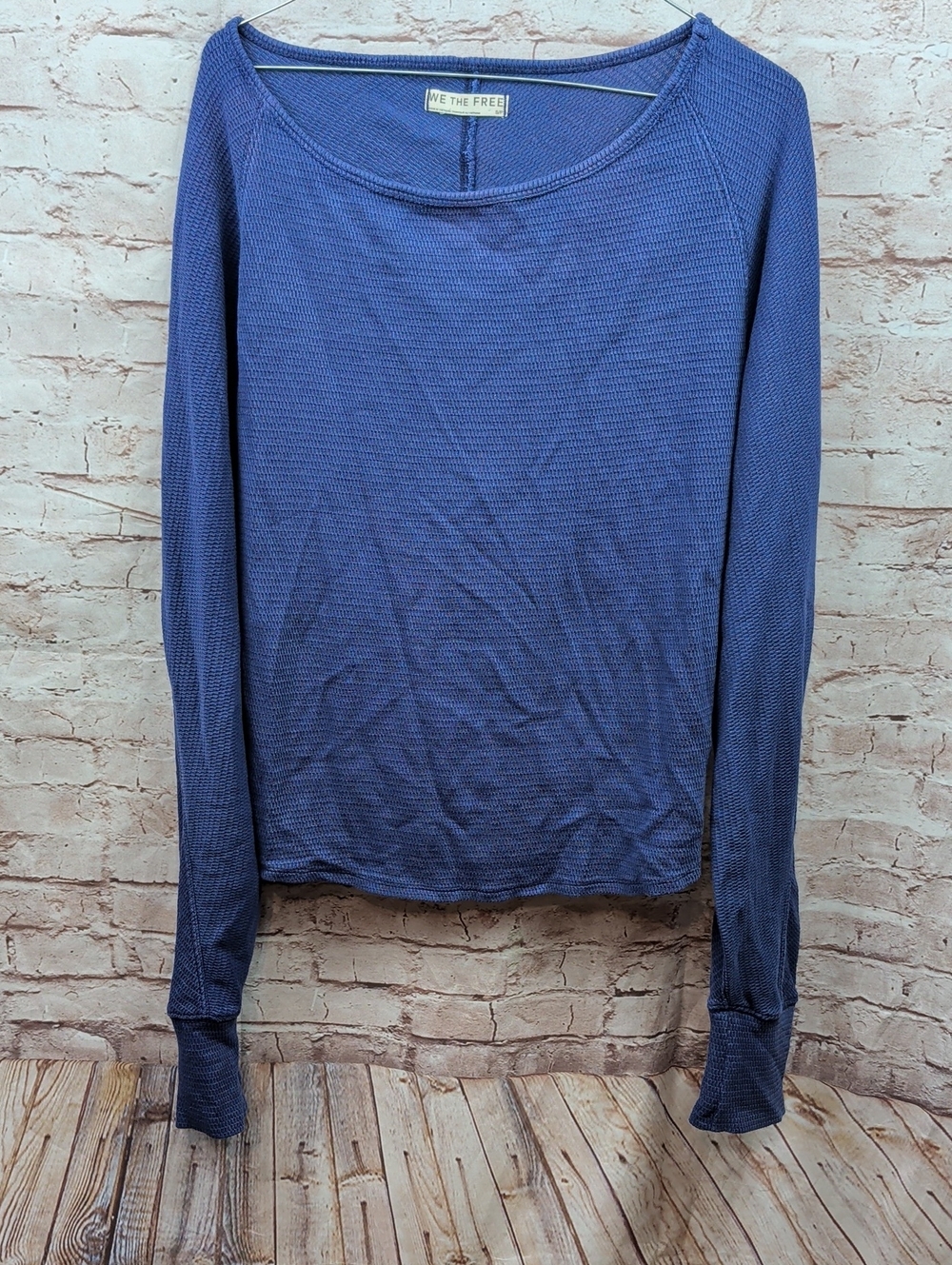 We The Free Women’s Long Sleeve Thermal Crew - Blue Small - Picture 1 of 6